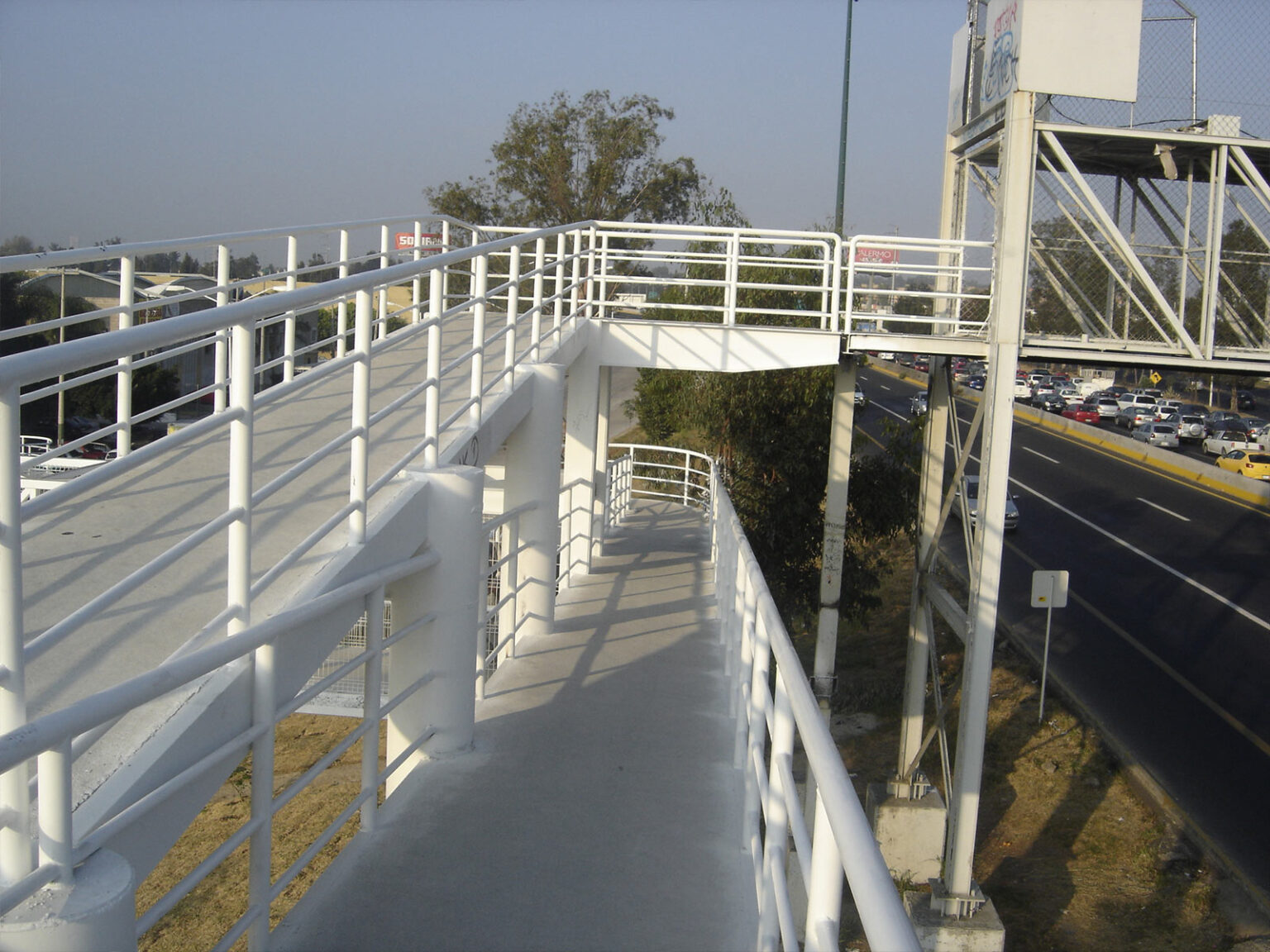 Puente peatonal Las Cañadas